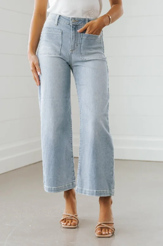 Light Wash Wide Leg Crop Jeans