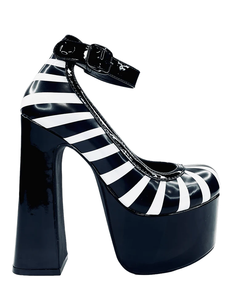 FRIGHT BLACK/WHITE PLATFORM HEELS