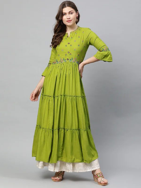 Neeru's Women Green Woven Design A-Line Tiered Kurta