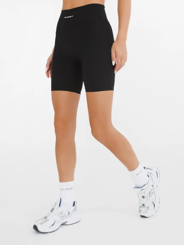 Studio Active Shorts - Black