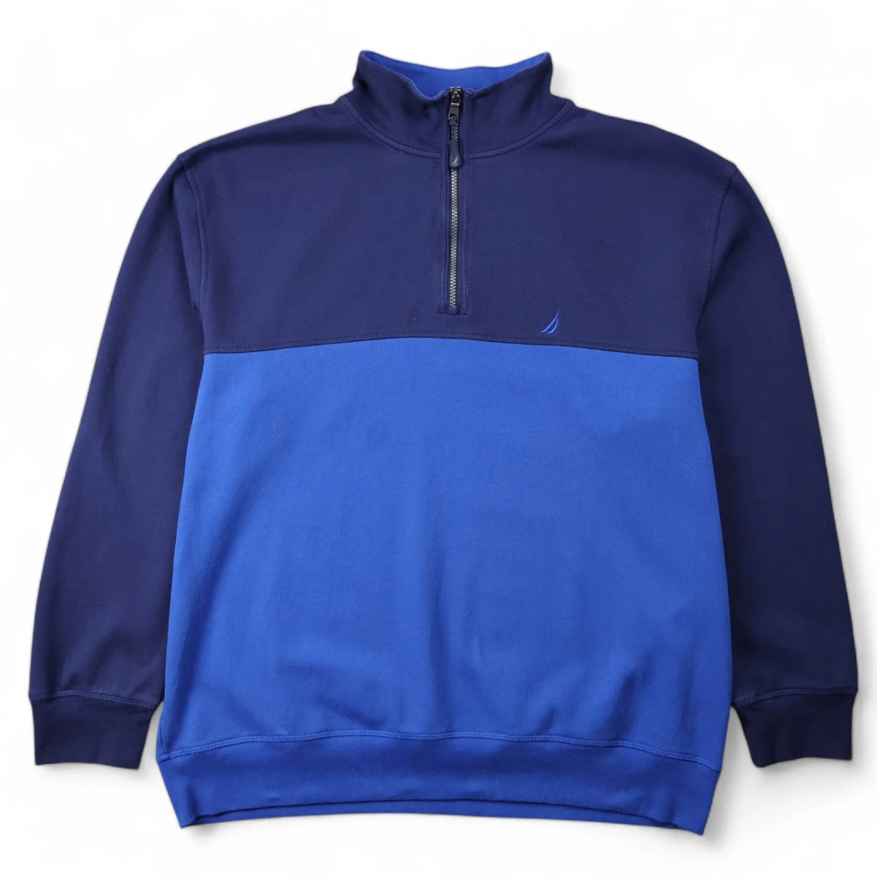 Flash deals on men’s  clothing – Grab yours today!  Nautica Sweatshirt (XL)